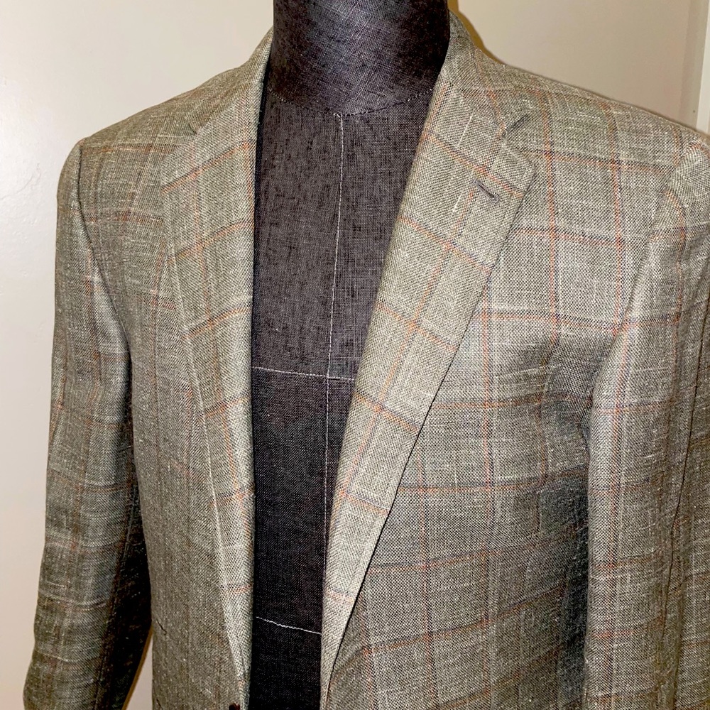 Burberry London Tan/Gray Plaid Sports Jacket, Like New.